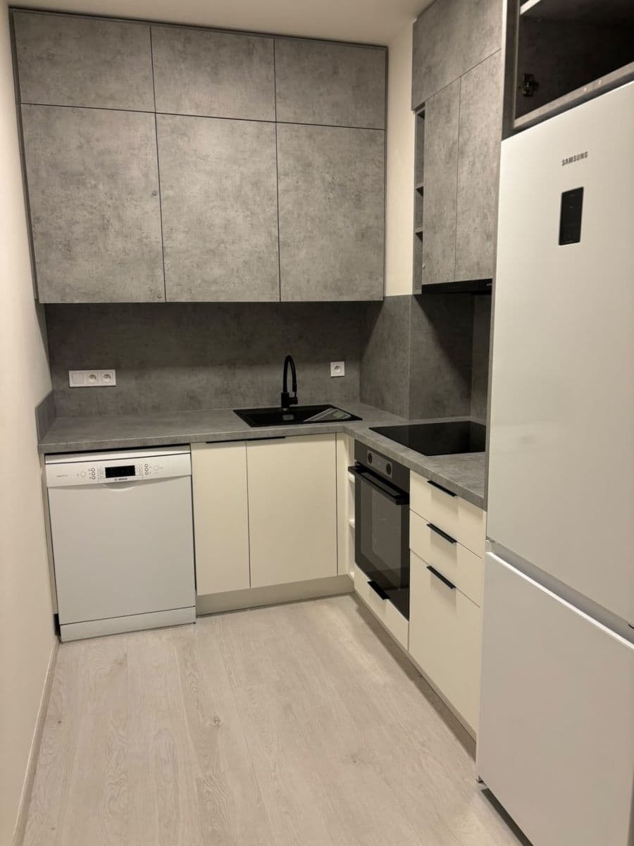 1 bedroom with open-plan kitchen flat to rent, 57 m², Generála Sedláčka, Brandýs nad Labem-Stará Boleslav, Středočeský Region 1 bedroom with open-plan kitchen flat to rent, 57 m², Generála Sedláčka, Brandýs nad Labem-Stará Boleslav, Středočeský Region
