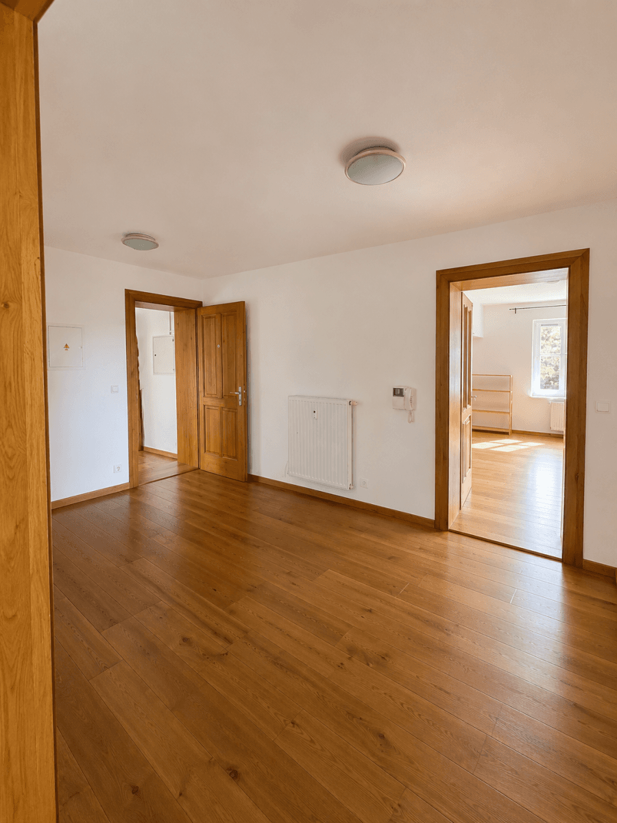 2 bedroom with open-plan kitchen flat to rent, 119 m², Sadová, Písek, Jihočeský Region 2 bedroom with open-plan kitchen flat to rent, 119 m², Sadová, Písek, Jihočeský Region