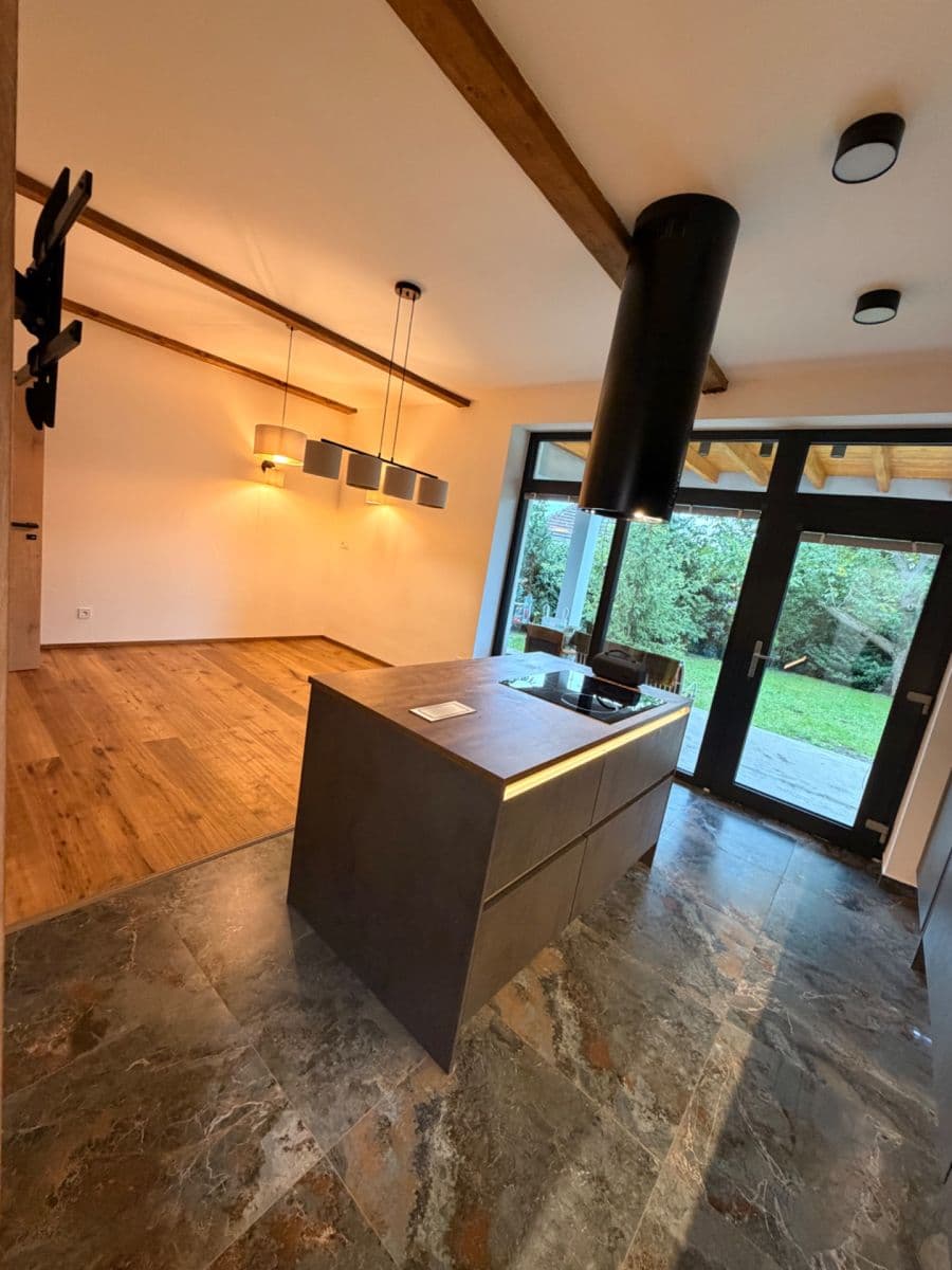 1 bedroom with open-plan kitchen flat to rent, 60 m², Pod Fialkou, Prague, Prague 1 bedroom with open-plan kitchen flat to rent, 60 m², Pod Fialkou, Prague, Prague