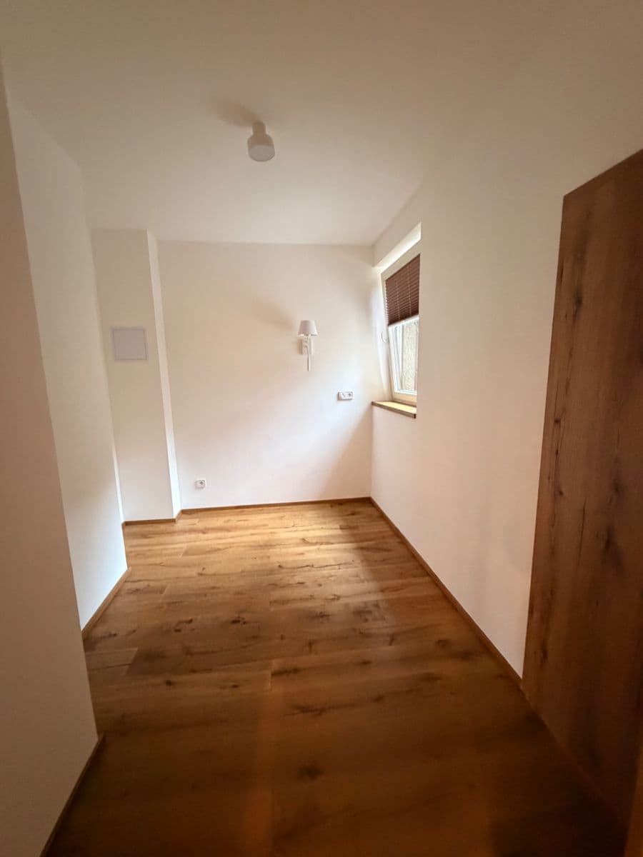 1 bedroom with open-plan kitchen flat to rent, 60 m², Pod Fialkou, Prague, Prague 1 bedroom with open-plan kitchen flat to rent, 60 m², Pod Fialkou, Prague, Prague