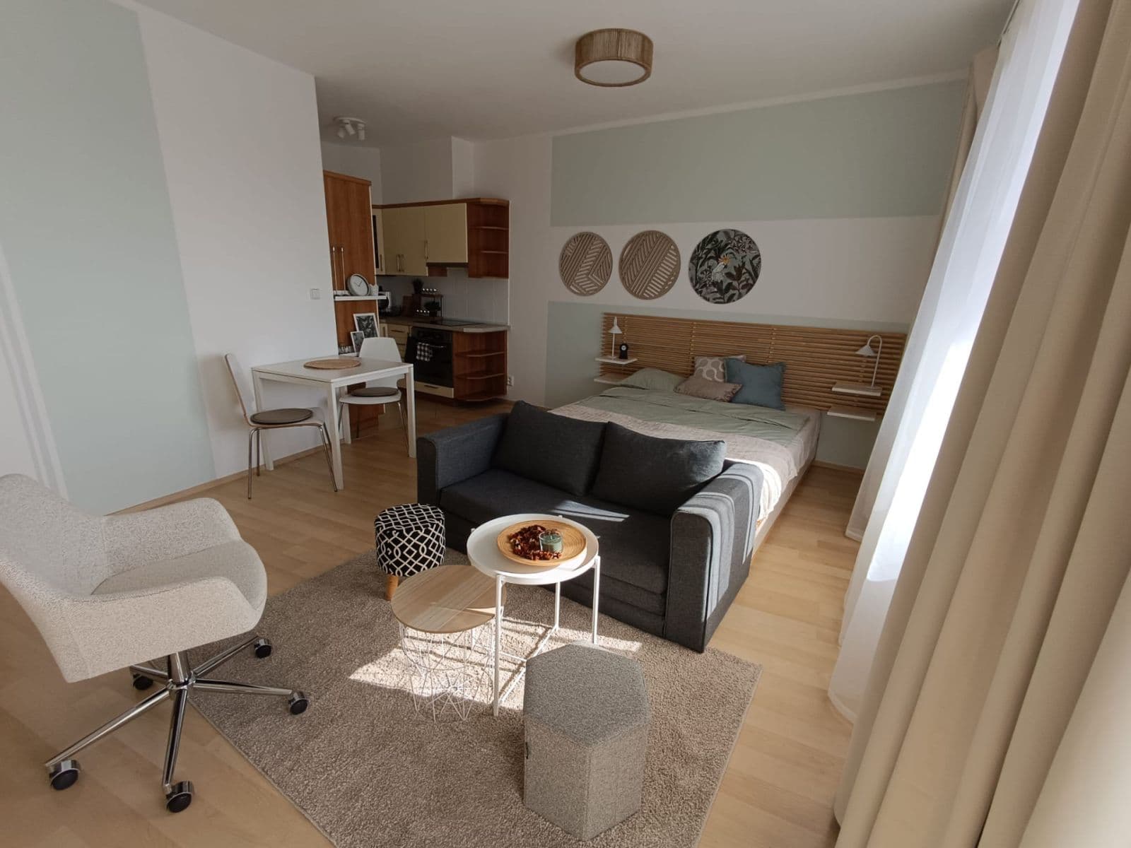 Studio flat to rent, 45 m², Nademlejnská, Prague, Prague Studio flat to rent, 45 m², Nademlejnská, Prague, Prague