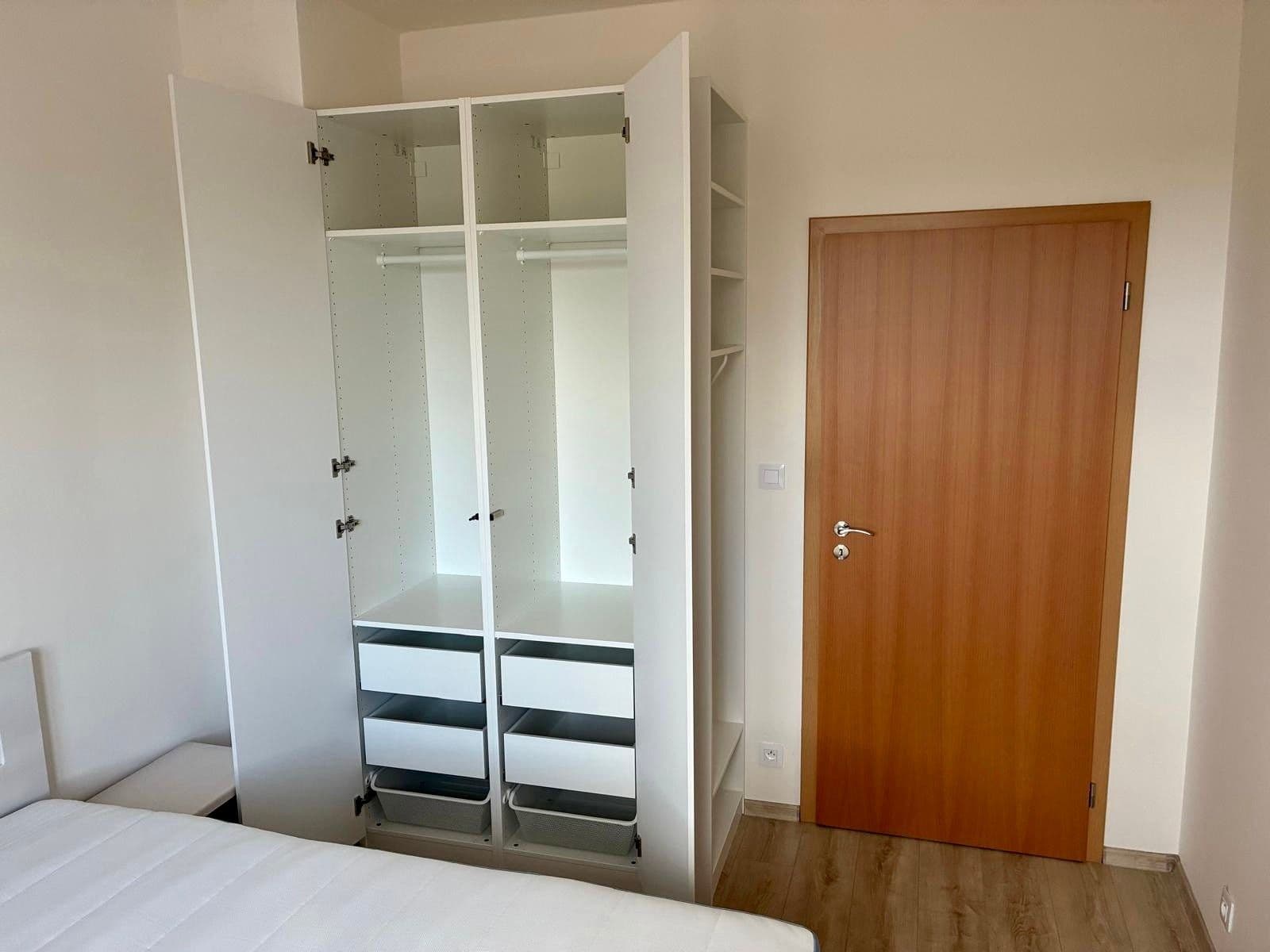 1 bedroom with open-plan kitchen flat to rent, 62 m², U Strouhy, Vestec, Středočeský Region 1 bedroom with open-plan kitchen flat to rent, 62 m², U Strouhy, Vestec, Středočeský Region