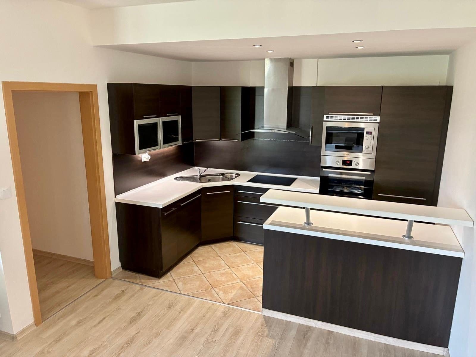 1 bedroom with open-plan kitchen flat to rent, 62 m², U Strouhy, Vestec, Středočeský Region 1 bedroom with open-plan kitchen flat to rent, 62 m², U Strouhy, Vestec, Středočeský Region