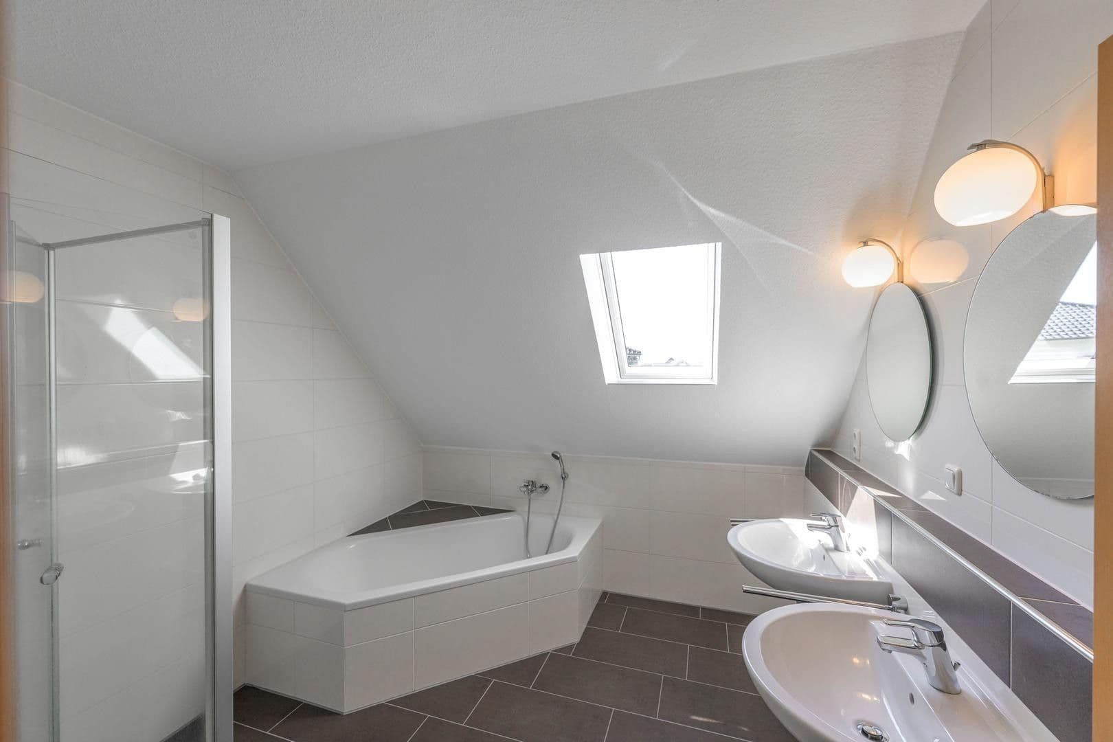 house for sale, 115 m², Bienenweg 1a, Edewecht, Lower Saxony house for sale, 115 m², Bienenweg 1a, Edewecht, Lower Saxony