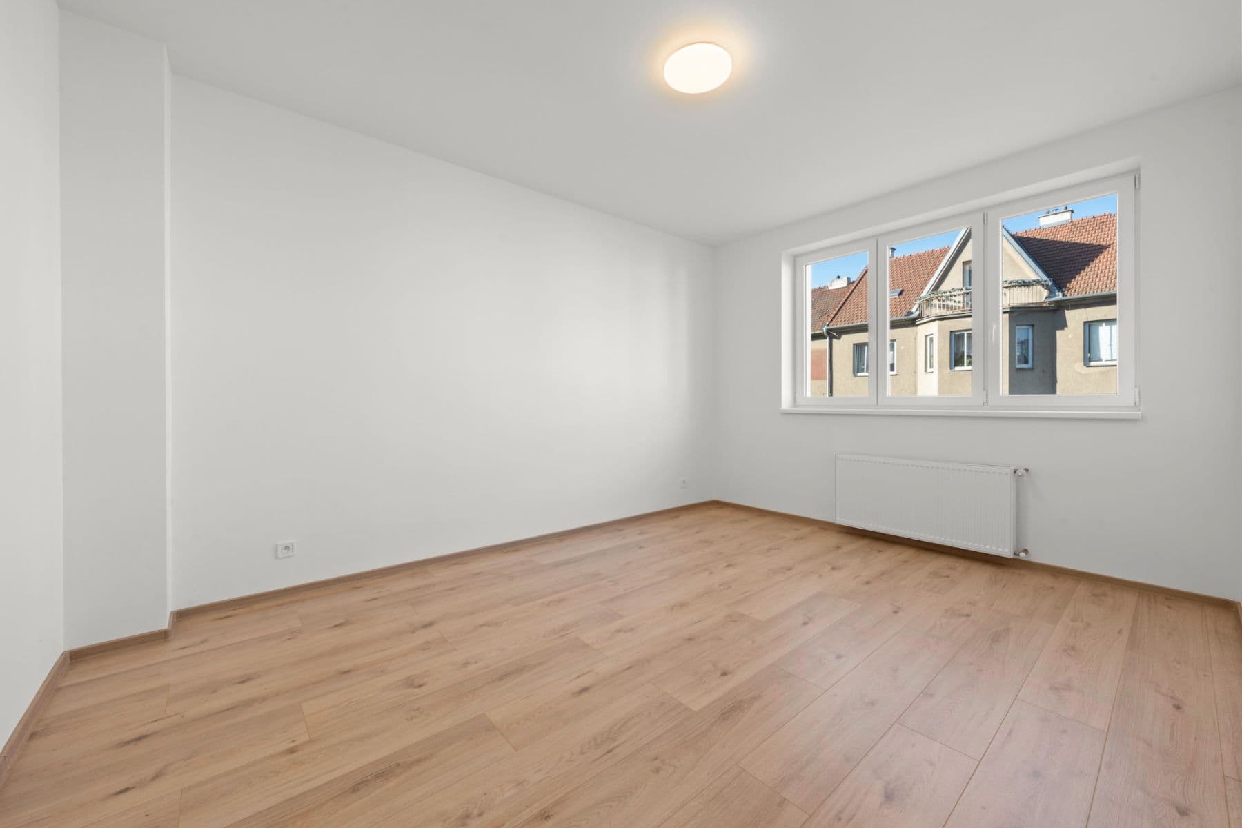 3 bedroom with open-plan kitchen flat for sale, 130 m², Slámova, Brno, Jihomoravský Region 3 bedroom with open-plan kitchen flat for sale, 130 m², Slámova, Brno, Jihomoravský Region