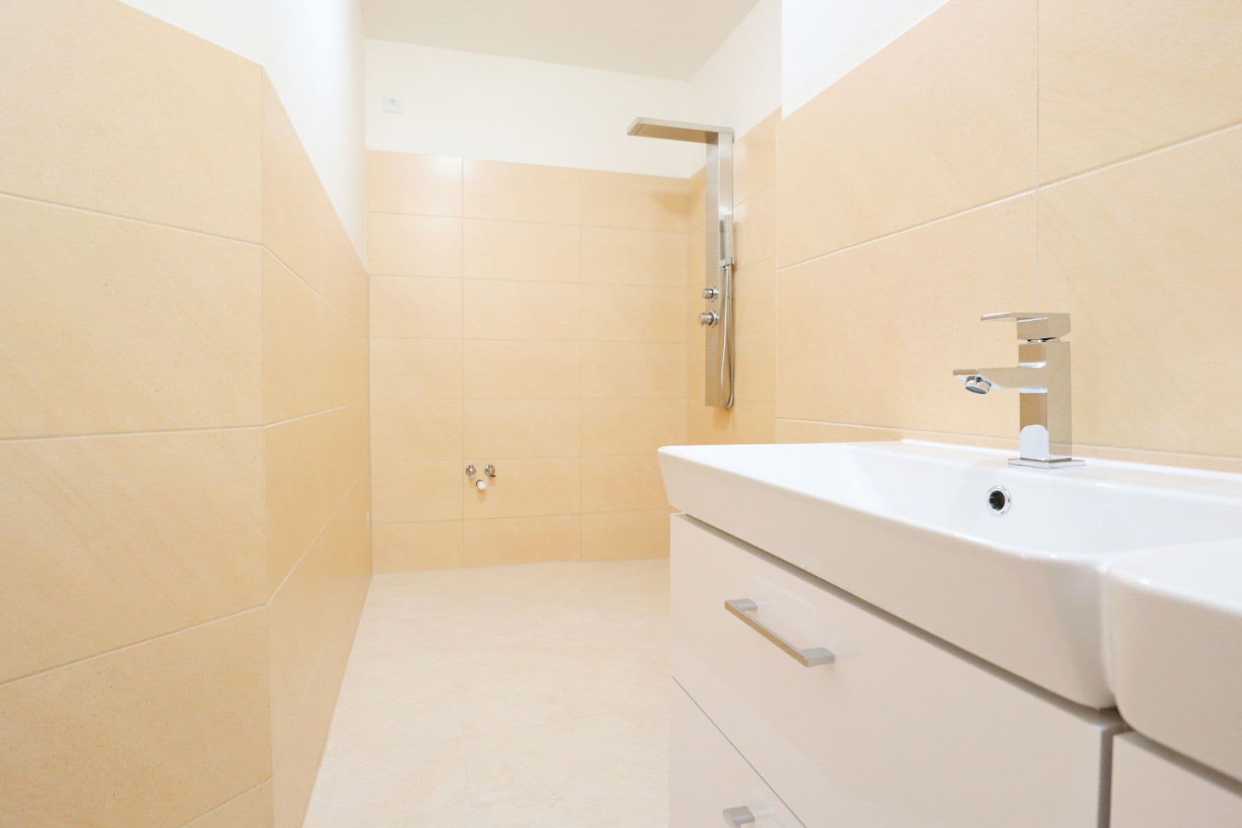 3 bedroom with open-plan kitchen flat for sale, 130 m², Slámova, Brno, Jihomoravský Region 3 bedroom with open-plan kitchen flat for sale, 130 m², Slámova, Brno, Jihomoravský Region