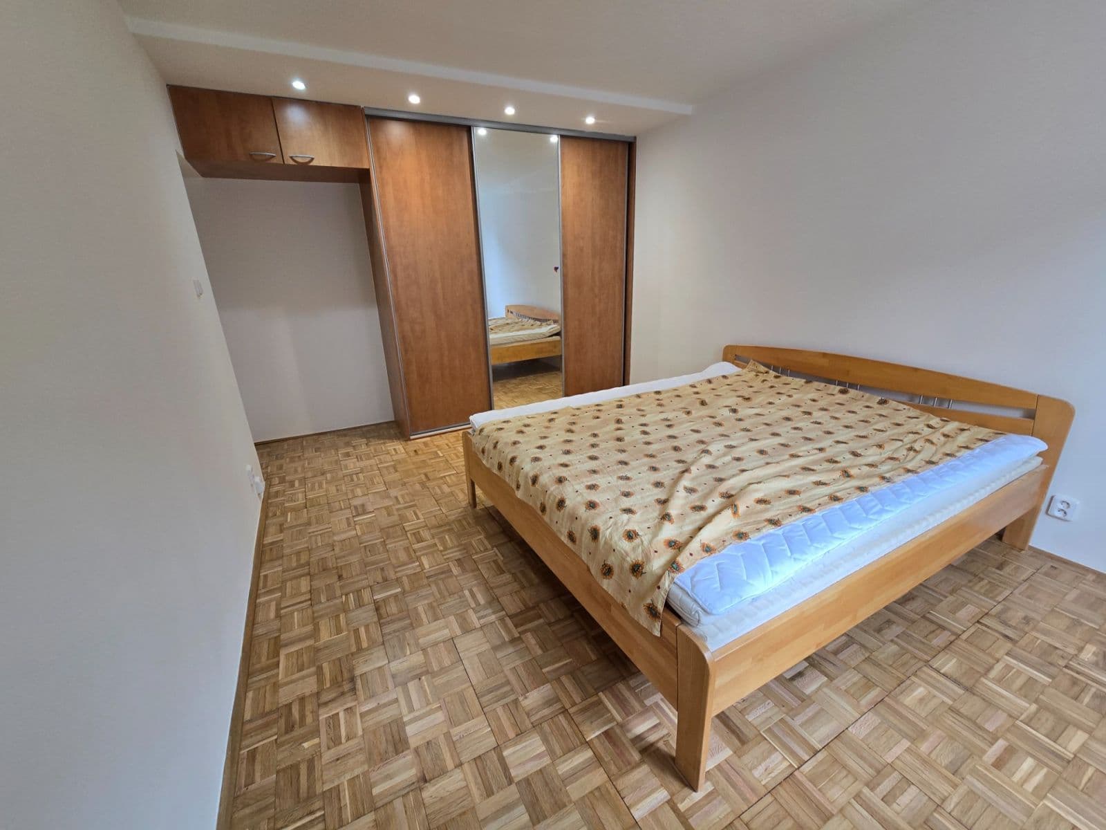 1 bedroom with open-plan kitchen flat to rent, 51 m², Lihovarská, Prague, Prague 1 bedroom with open-plan kitchen flat to rent, 51 m², Lihovarská, Prague, Prague