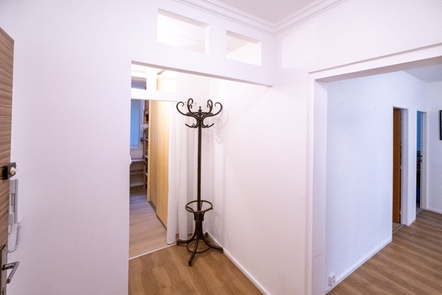3 bedroom with open-plan kitchen flat for sale, 104 m², Křivenická, Prague, Prague 3 bedroom with open-plan kitchen flat for sale, 104 m², Křivenická, Prague, Prague