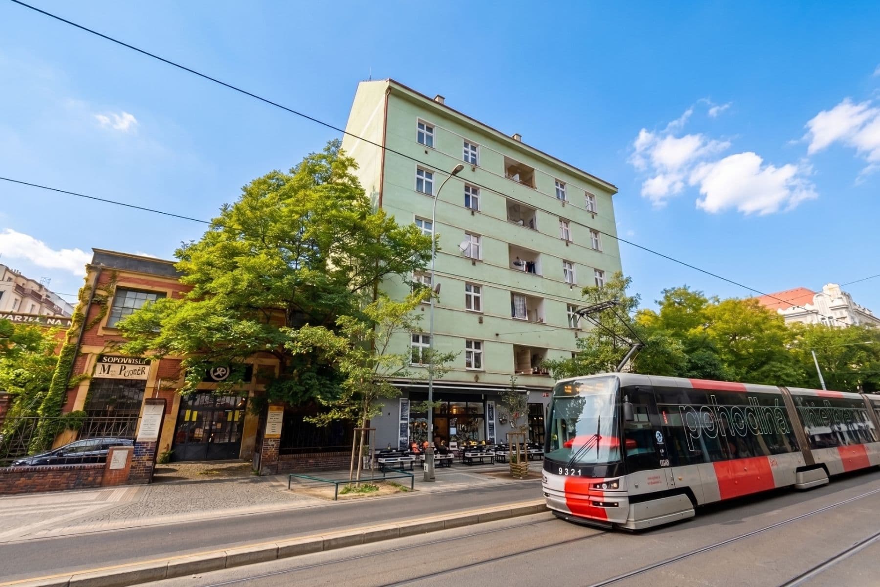 1 bedroom with open-plan kitchen flat for sale, 52 m², Komunardů, Prague, Prague 1 bedroom with open-plan kitchen flat for sale, 52 m², Komunardů, Prague, Prague