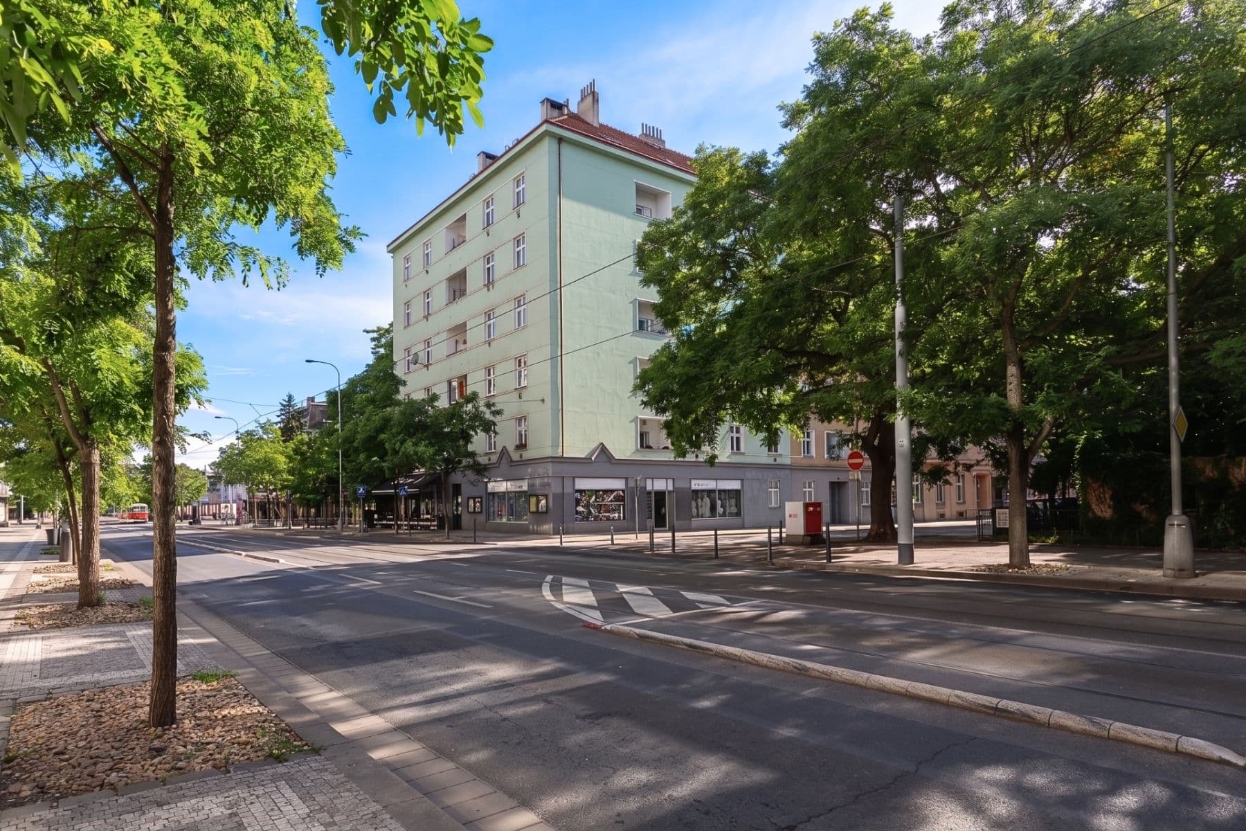 1 bedroom with open-plan kitchen flat for sale, 52 m², Komunardů, Prague, Prague 1 bedroom with open-plan kitchen flat for sale, 52 m², Komunardů, Prague, Prague