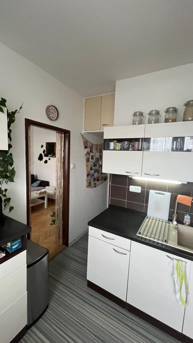 2 bedroom flat to rent, 55 m², Střimelická, Prague, Prague 2 bedroom flat to rent, 55 m², Střimelická, Prague, Prague