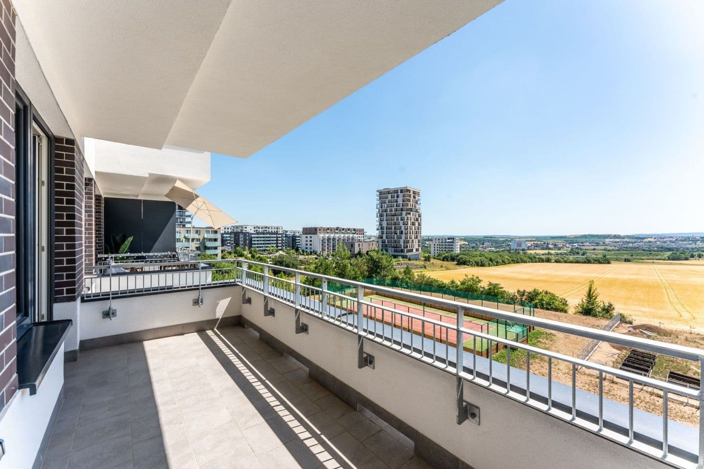 2 bedroom with open-plan kitchen flat to rent, 68 m², Thomasova, Prague, Prague 2 bedroom with open-plan kitchen flat to rent, 68 m², Thomasova, Prague, Prague