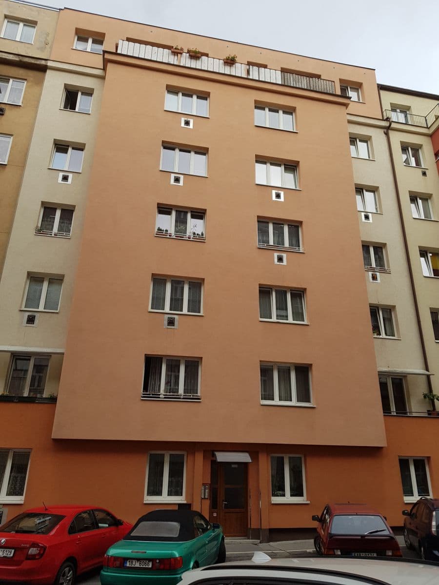 1 bedroom with open-plan kitchen flat to rent, 47 m², Viklefova, Prague, Prague 1 bedroom with open-plan kitchen flat to rent, 47 m², Viklefova, Prague, Prague