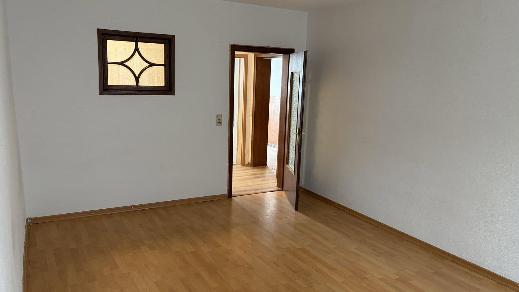 non-residential property for sale, 950 m², Bergheim, North Rhine-Westphalia non-residential property for sale, 950 m², Bergheim, North Rhine-Westphalia