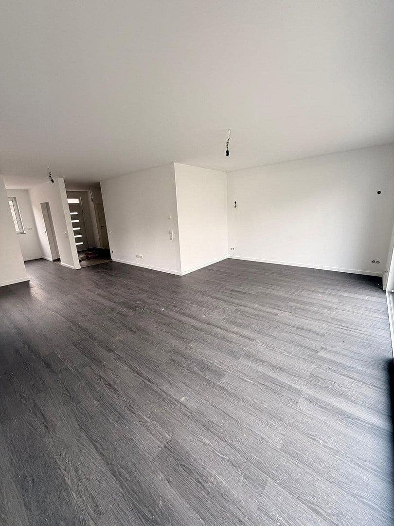 house for sale, 155 m², Römerstr. 41, Rommerskirchen, North Rhine-Westphalia house for sale, 155 m², Römerstr. 41, Rommerskirchen, North Rhine-Westphalia
