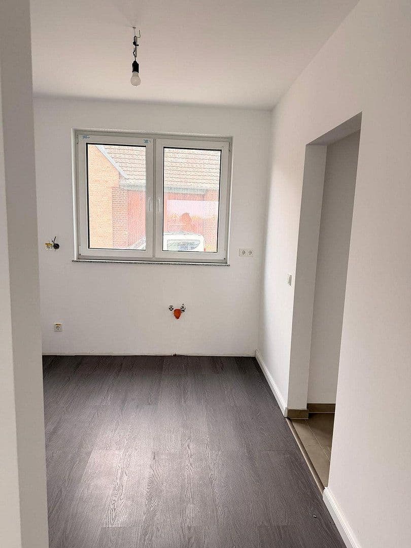 house for sale, 155 m², Römerstr. 41, Rommerskirchen, North Rhine-Westphalia house for sale, 155 m², Römerstr. 41, Rommerskirchen, North Rhine-Westphalia