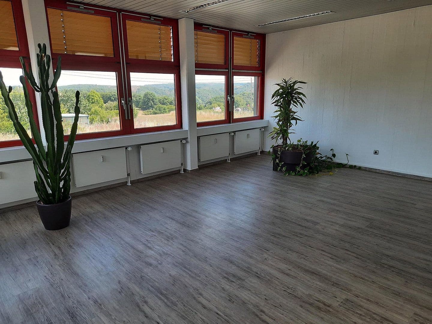 office to rent, 320 m², Bühlinger Strassse 56, Neustadt (Wied), Rhineland-Palatinate office to rent, 320 m², Bühlinger Strassse 56, Neustadt (Wied), Rhineland-Palatinate