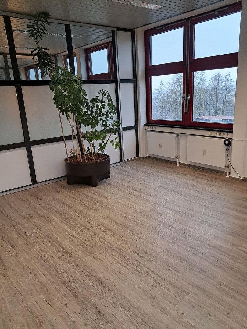 office to rent, 320 m², Bühlinger Strassse 56, Neustadt (Wied), Rhineland-Palatinate office to rent, 320 m², Bühlinger Strassse 56, Neustadt (Wied), Rhineland-Palatinate