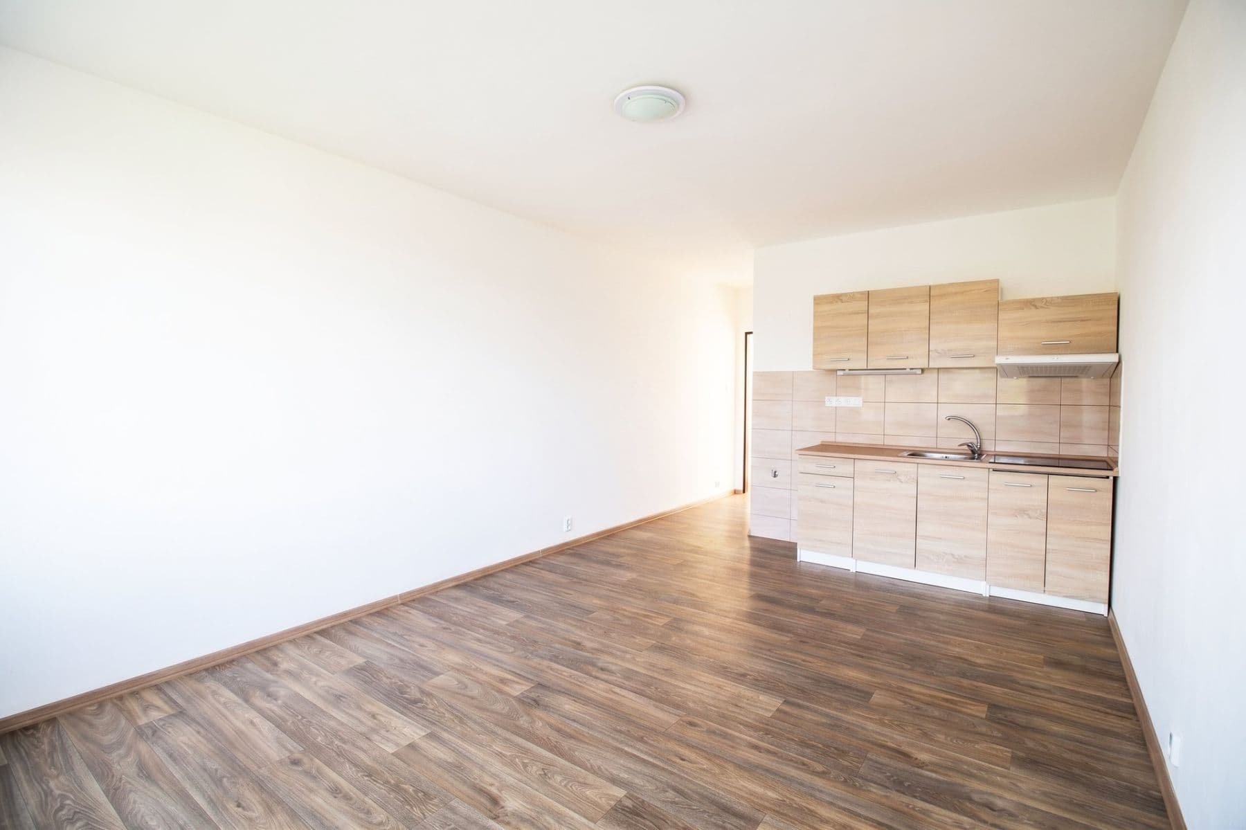 Studio flat to rent, 31 m², Jana Drdy, Příbram, Středočeský Region Studio flat to rent, 31 m², Jana Drdy, Příbram, Středočeský Region