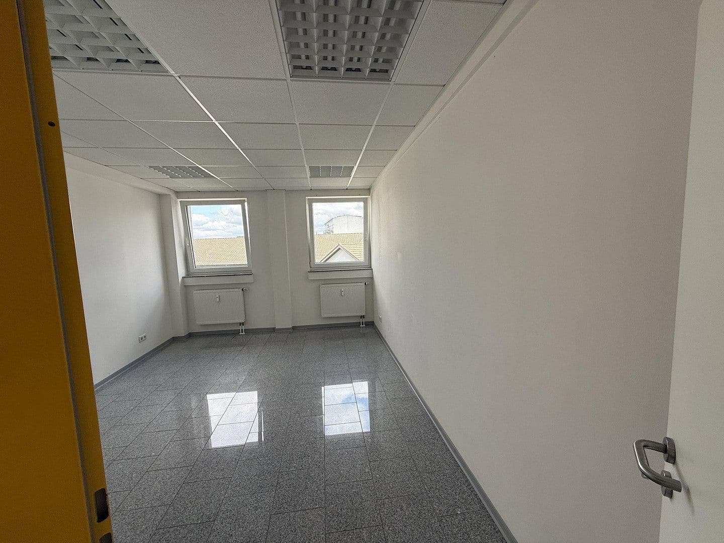 office to rent, 195 m², Melanchthonstraße 5, Krefeld, North Rhine-Westphalia office to rent, 195 m², Melanchthonstraße 5, Krefeld, North Rhine-Westphalia