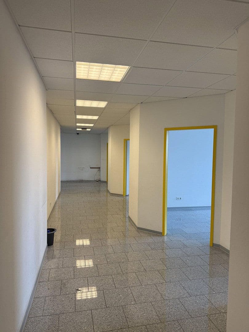 office to rent, 195 m², Melanchthonstraße 5, Krefeld, North Rhine-Westphalia office to rent, 195 m², Melanchthonstraße 5, Krefeld, North Rhine-Westphalia