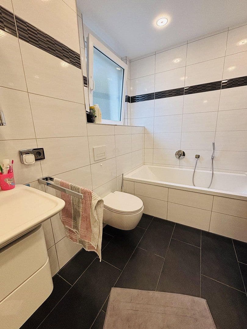 house for sale, 144 m², Offenbach am Main, Hesse house for sale, 144 m², Offenbach am Main, Hesse