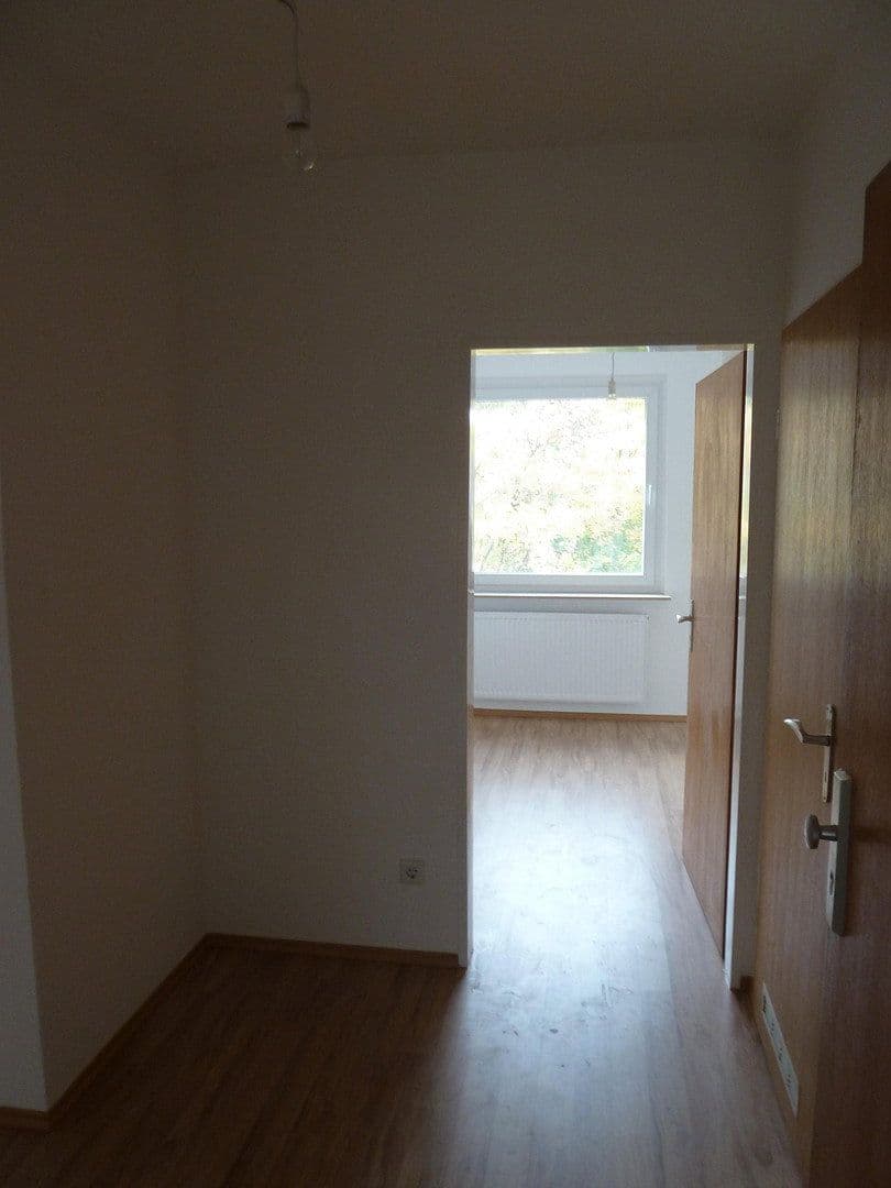 1 bedroom flat to rent, 35 m², Hesselnberg 1, Wuppertal, North Rhine-Westphalia 1 bedroom flat to rent, 35 m², Hesselnberg 1, Wuppertal, North Rhine-Westphalia
