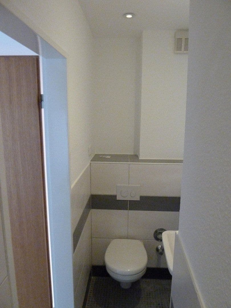 1 bedroom flat to rent, 35 m², Hesselnberg 1, Wuppertal, North Rhine-Westphalia 1 bedroom flat to rent, 35 m², Hesselnberg 1, Wuppertal, North Rhine-Westphalia