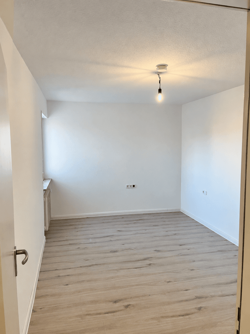 2 bedroom with open-plan kitchen flat for sale, 108 m², Laichingen, Baden-Württemberg 2 bedroom with open-plan kitchen flat for sale, 108 m², Laichingen, Baden-Württemberg