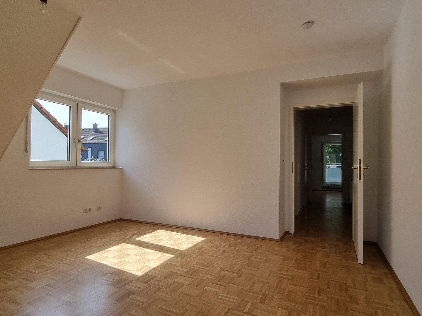 2 bedroom with open-plan kitchen flat to rent, 119 m², Bochum, North Rhine-Westphalia 2 bedroom with open-plan kitchen flat to rent, 119 m², Bochum, North Rhine-Westphalia