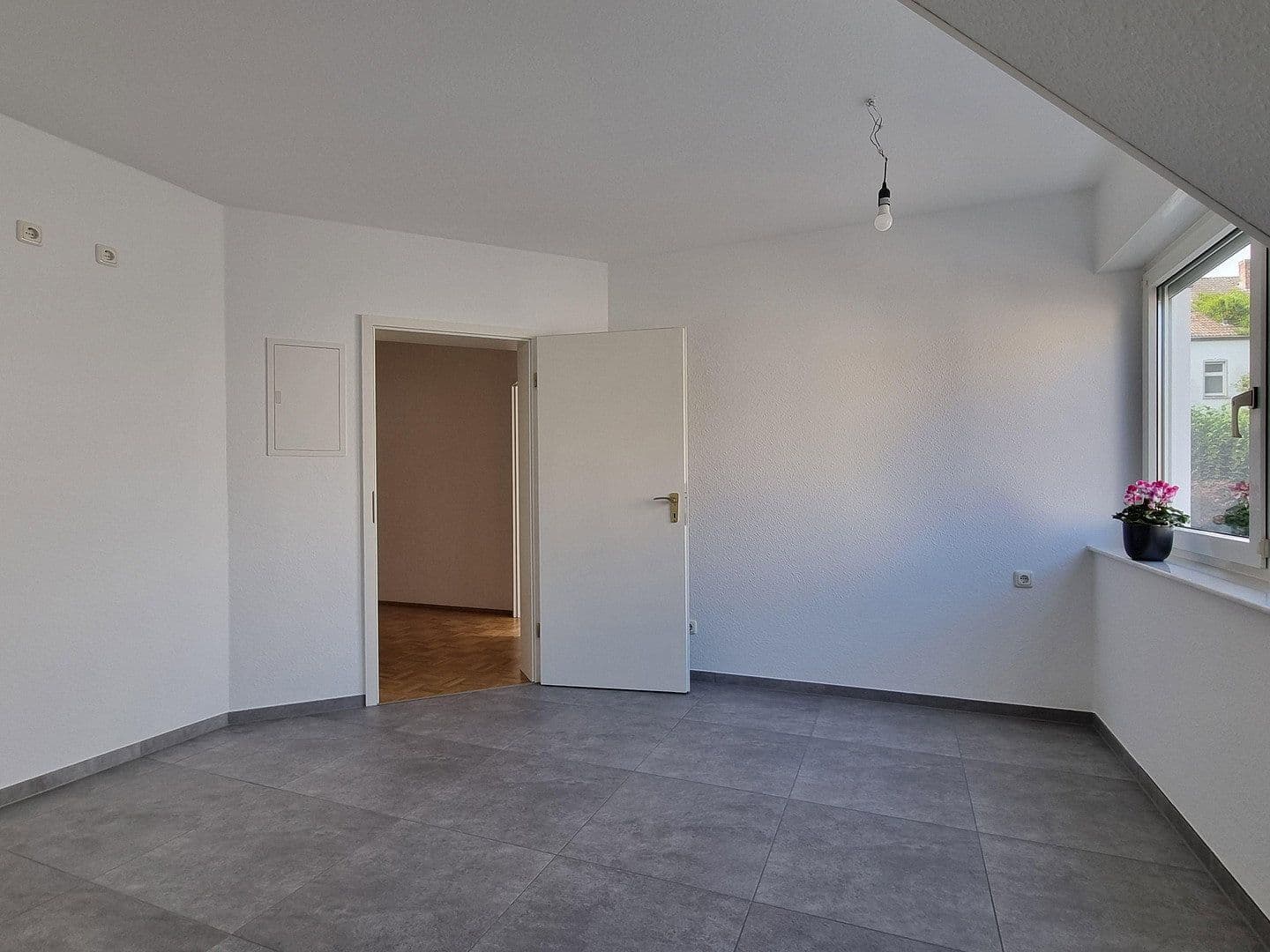 2 bedroom with open-plan kitchen flat to rent, 119 m², Bochum, North Rhine-Westphalia 2 bedroom with open-plan kitchen flat to rent, 119 m², Bochum, North Rhine-Westphalia