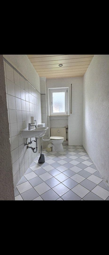 5 bedroom flat to rent, 120 m², Waldbüttelbrunn, Bavaria 5 bedroom flat to rent, 120 m², Waldbüttelbrunn, Bavaria