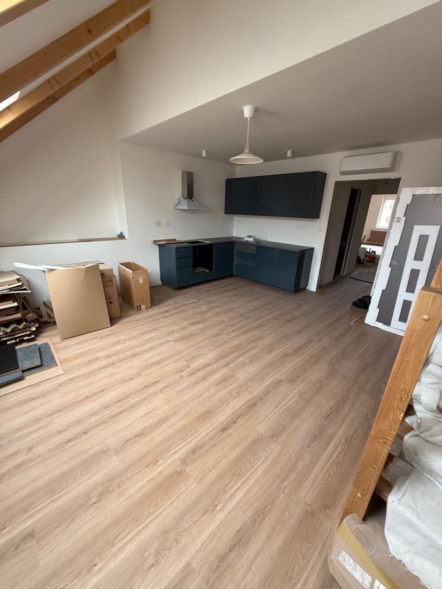 1 bedroom with open-plan kitchen flat to rent, 85 m², Chodská, Prague, Prague 1 bedroom with open-plan kitchen flat to rent, 85 m², Chodská, Prague, Prague