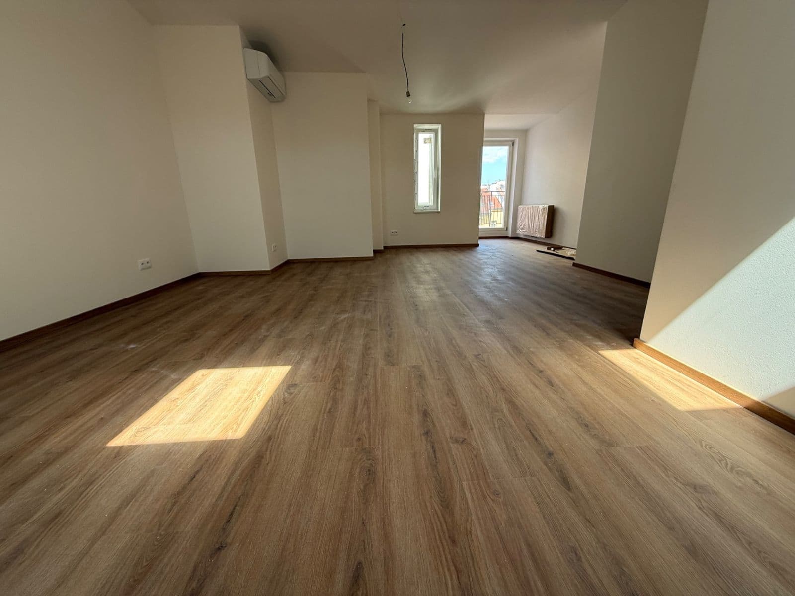 1 bedroom with open-plan kitchen flat to rent, 85 m², Chodská, Prague, Prague 1 bedroom with open-plan kitchen flat to rent, 85 m², Chodská, Prague, Prague