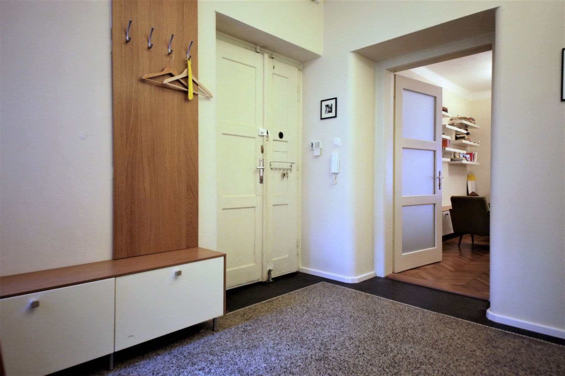 1 bedroom with open-plan kitchen flat to rent, 65 m², Křížkovského, Prague, Prague 1 bedroom with open-plan kitchen flat to rent, 65 m², Křížkovského, Prague, Prague