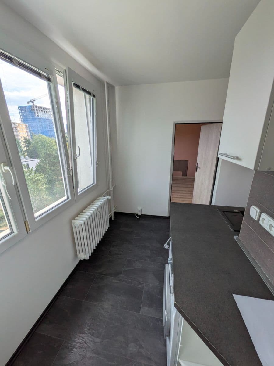 3 bedroom flat to rent, 66 m², Snopkova, Prague, Prague 3 bedroom flat to rent, 66 m², Snopkova, Prague, Prague