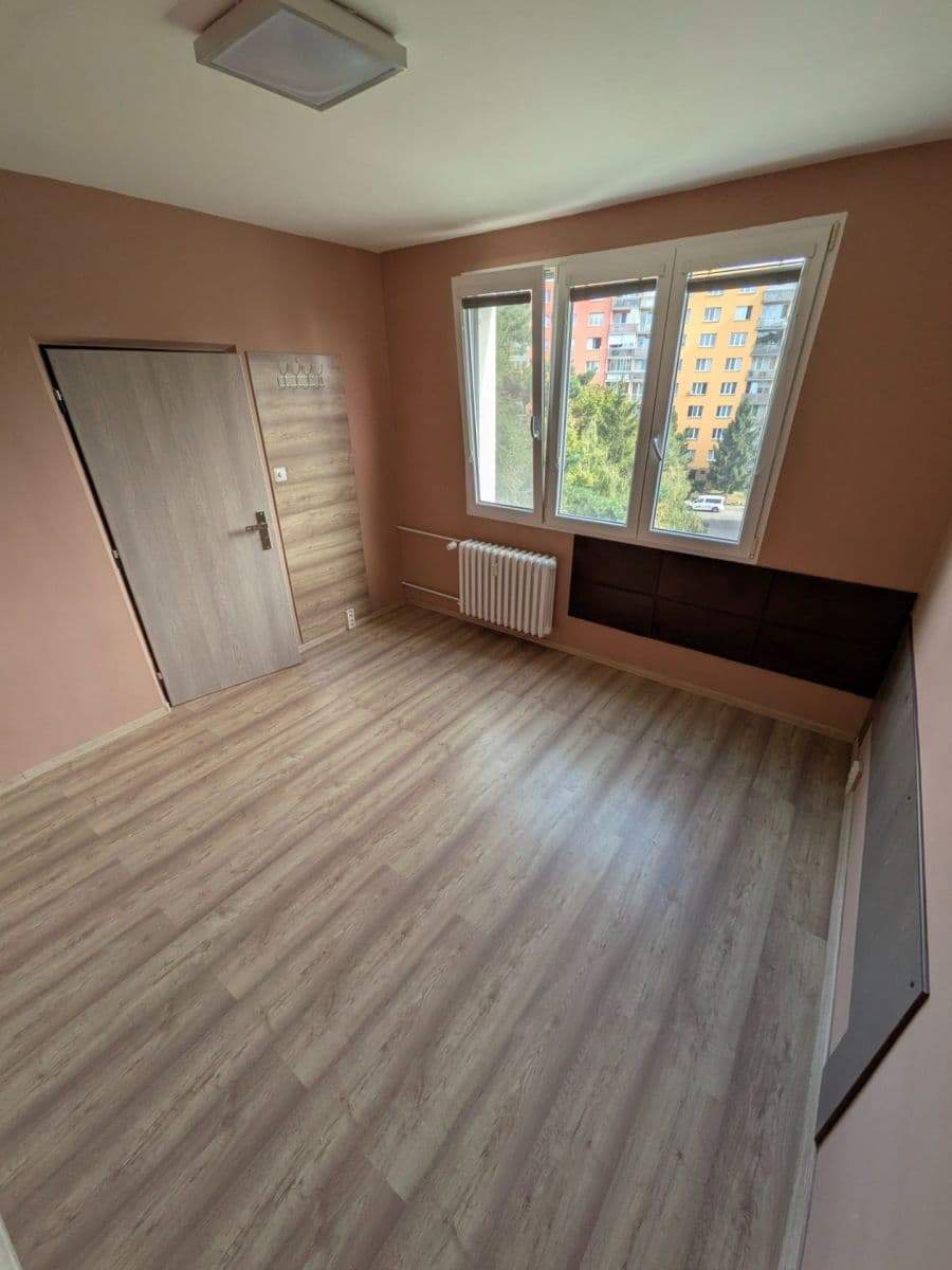 3 bedroom flat to rent, 66 m², Snopkova, Prague, Prague 3 bedroom flat to rent, 66 m², Snopkova, Prague, Prague
