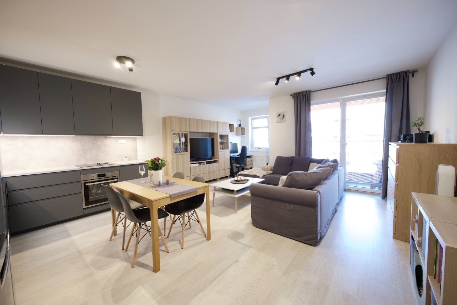 2 bedroom with open-plan kitchen flat for sale, 87 m², Oty Bubeníčka, Prague, Prague 2 bedroom with open-plan kitchen flat for sale, 87 m², Oty Bubeníčka, Prague, Prague