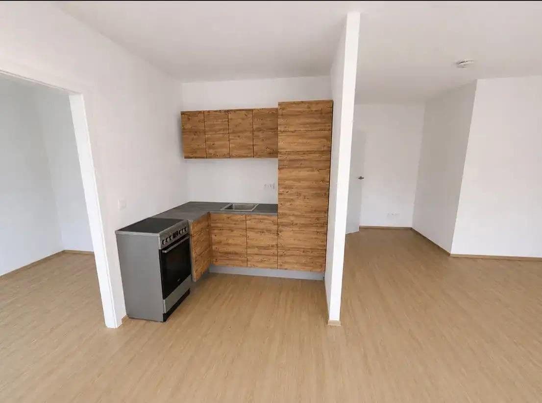 Studio flat to rent, 38 m², Schiersteiner Straße, Wiesbaden, Hesse Studio flat to rent, 38 m², Schiersteiner Straße, Wiesbaden, Hesse