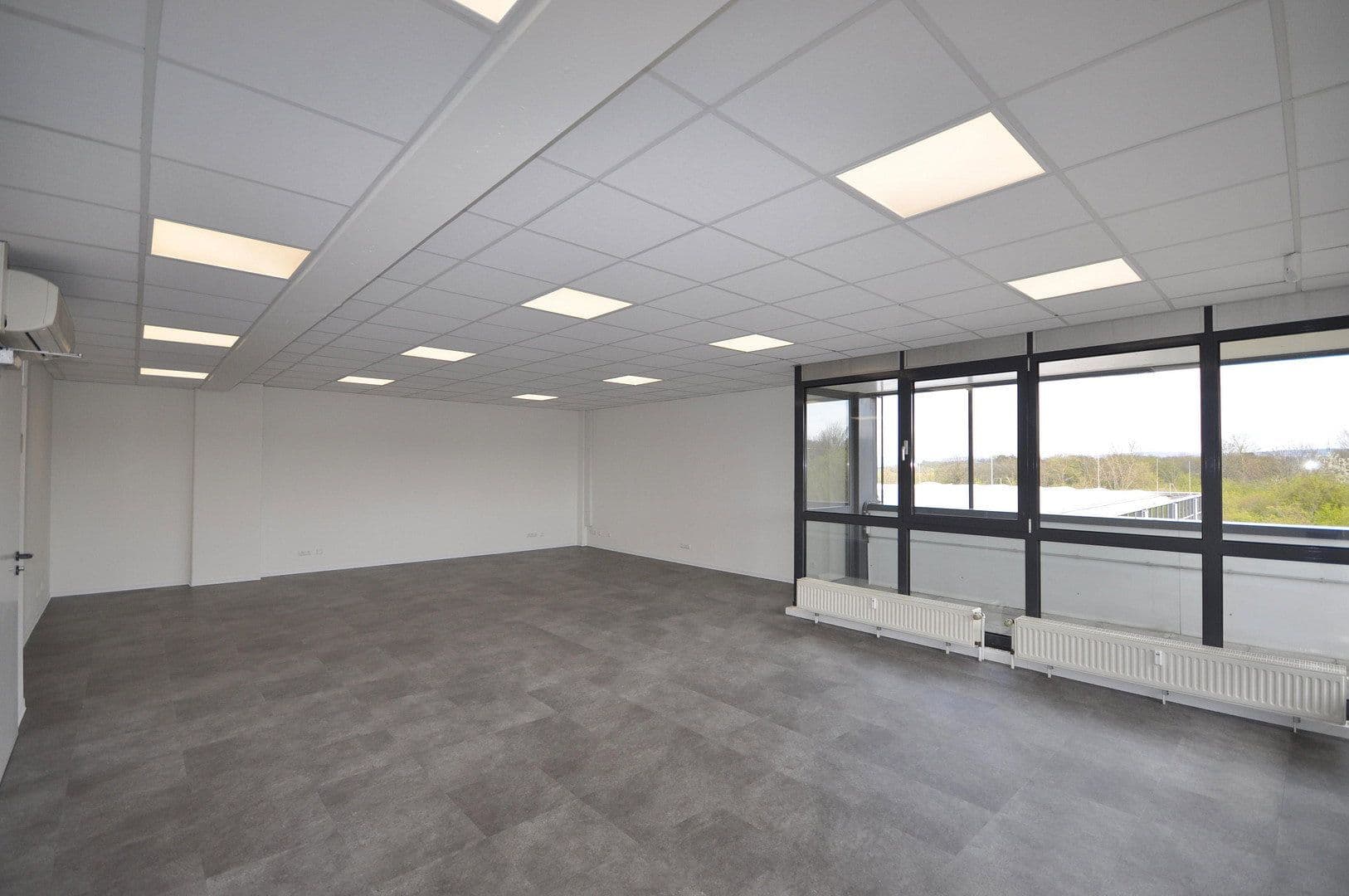 office to rent, 300 m², Karl-Schurz-Straße, Paderborn, North Rhine-Westphalia office to rent, 300 m², Karl-Schurz-Straße, Paderborn, North Rhine-Westphalia