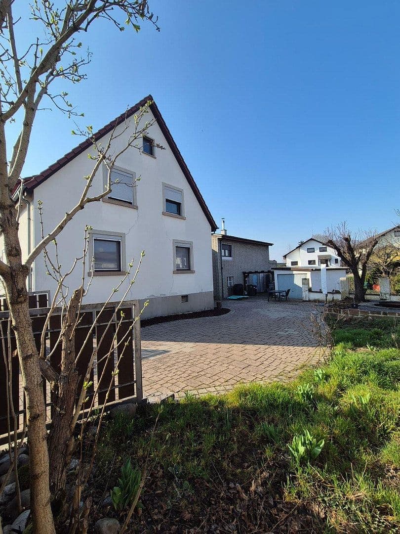 house for sale, 143 m², Linkenheim-Hochstetten, Baden-Württemberg house for sale, 143 m², Linkenheim-Hochstetten, Baden-Württemberg