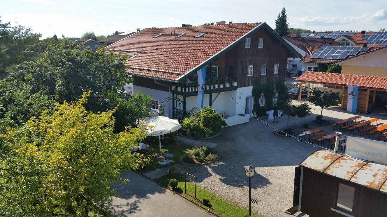 non-residential property to rent, 1,000 m², Schönbrunnerstr. 1, Höslwang, Bavaria non-residential property to rent, 1,000 m², Schönbrunnerstr. 1, Höslwang, Bavaria