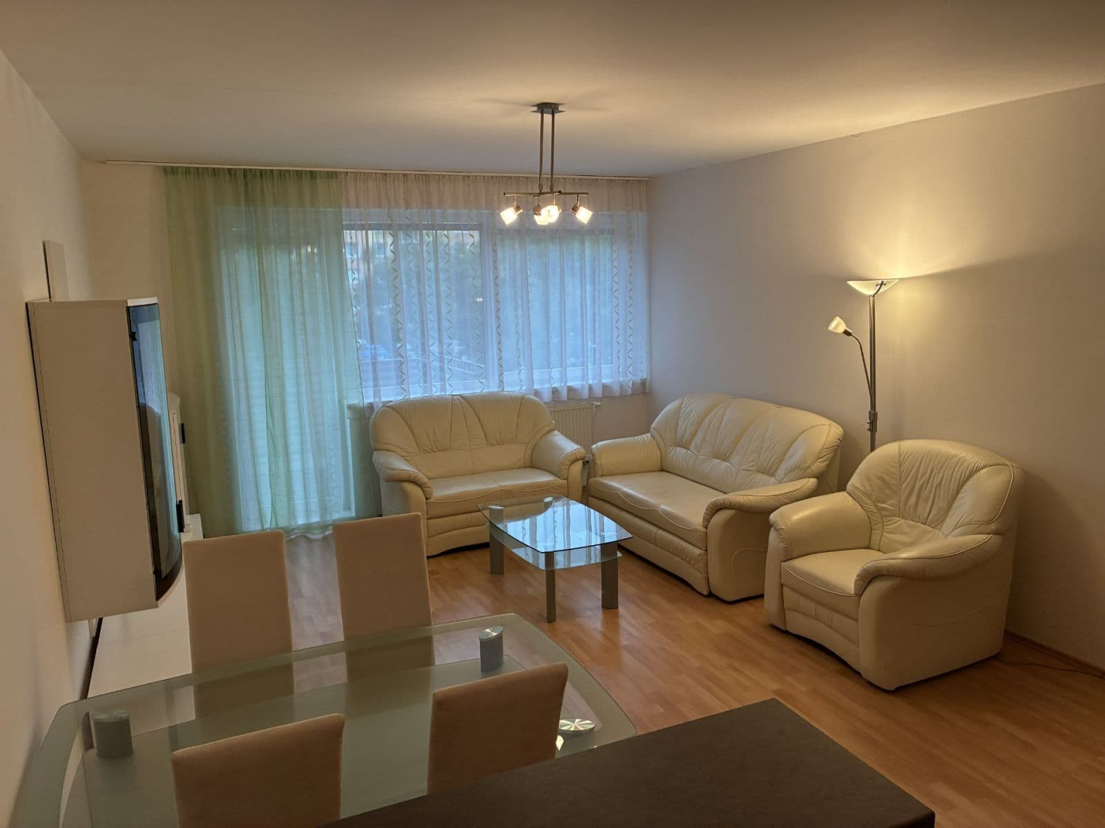 1 bedroom with open-plan kitchen flat to rent, 64 m², Chlebovická, Prague, Prague 1 bedroom with open-plan kitchen flat to rent, 64 m², Chlebovická, Prague, Prague