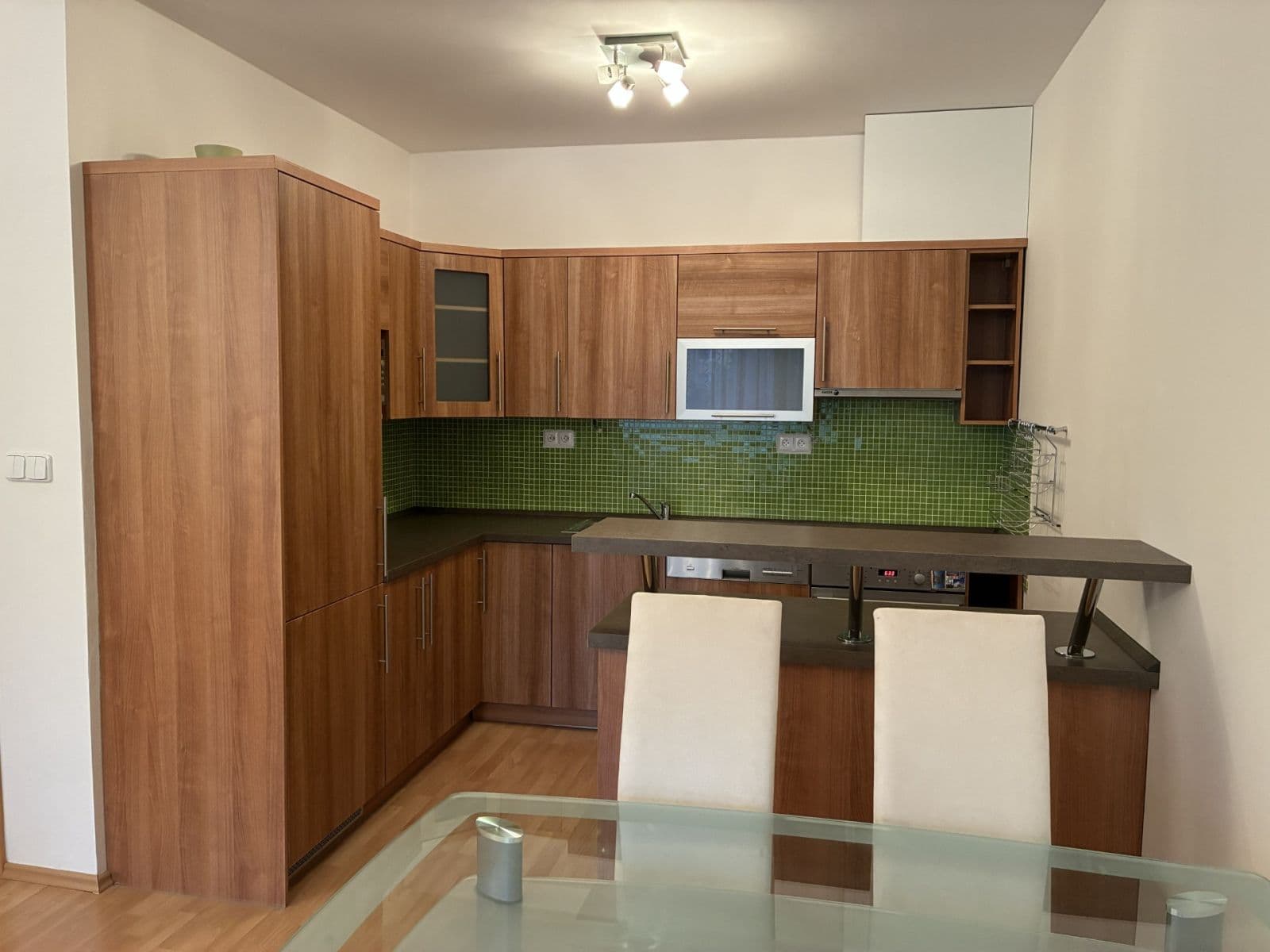 1 bedroom with open-plan kitchen flat to rent, 64 m², Chlebovická, Prague, Prague 1 bedroom with open-plan kitchen flat to rent, 64 m², Chlebovická, Prague, Prague