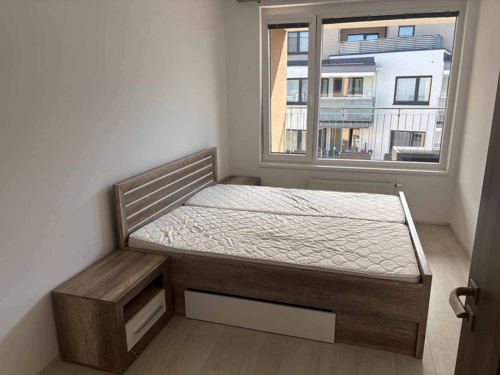 3 bedroom with open-plan kitchen flat to rent, 108 m², Makedonská, Prague, Prague 3 bedroom with open-plan kitchen flat to rent, 108 m², Makedonská, Prague, Prague