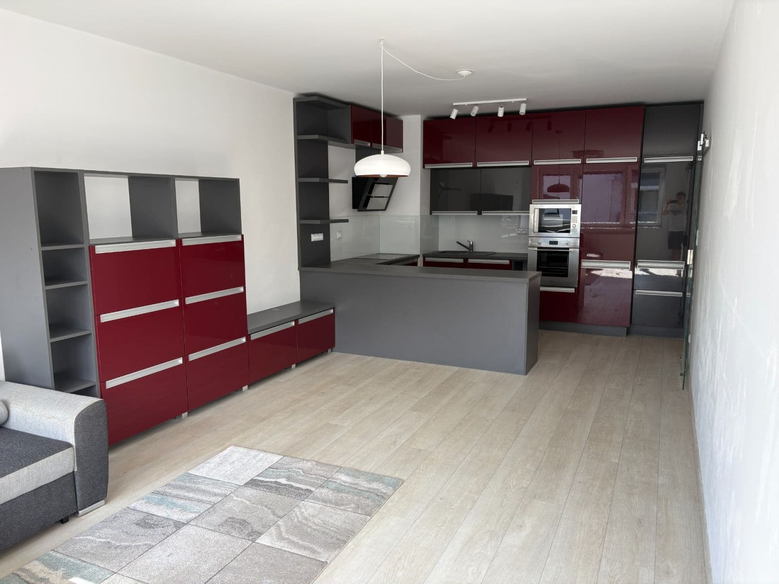 3 bedroom with open-plan kitchen flat to rent, 108 m², Makedonská, Prague, Prague 3 bedroom with open-plan kitchen flat to rent, 108 m², Makedonská, Prague, Prague
