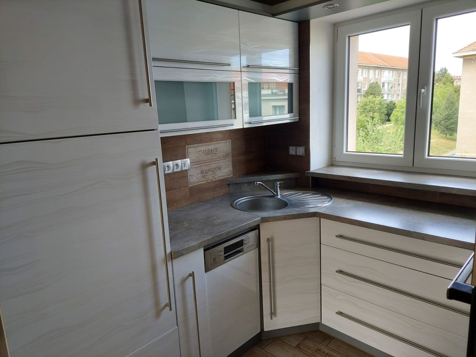 2 bedroom flat to rent, 60 m², Čtvercová, Neratovice, Středočeský Region 2 bedroom flat to rent, 60 m², Čtvercová, Neratovice, Středočeský Region