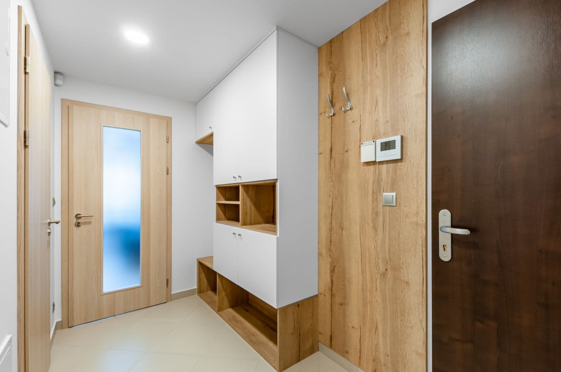 Studio flat to rent, 34 m², Bassova, Prague, Prague Studio flat to rent, 34 m², Bassova, Prague, Prague