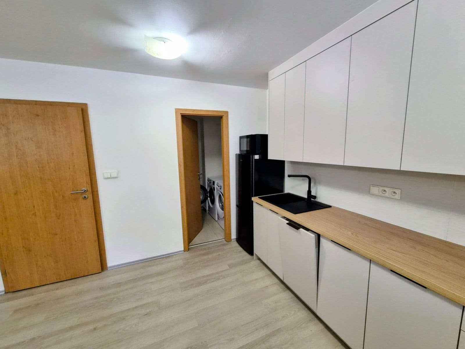 Studio flat to rent, 35 m², Na Záhonech, Prague, Prague Studio flat to rent, 35 m², Na Záhonech, Prague, Prague