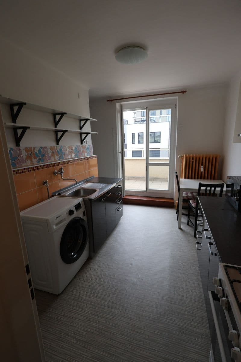 1 bedroom flat to rent, 44 m², Malešická, Prague, Prague 1 bedroom flat to rent, 44 m², Malešická, Prague, Prague